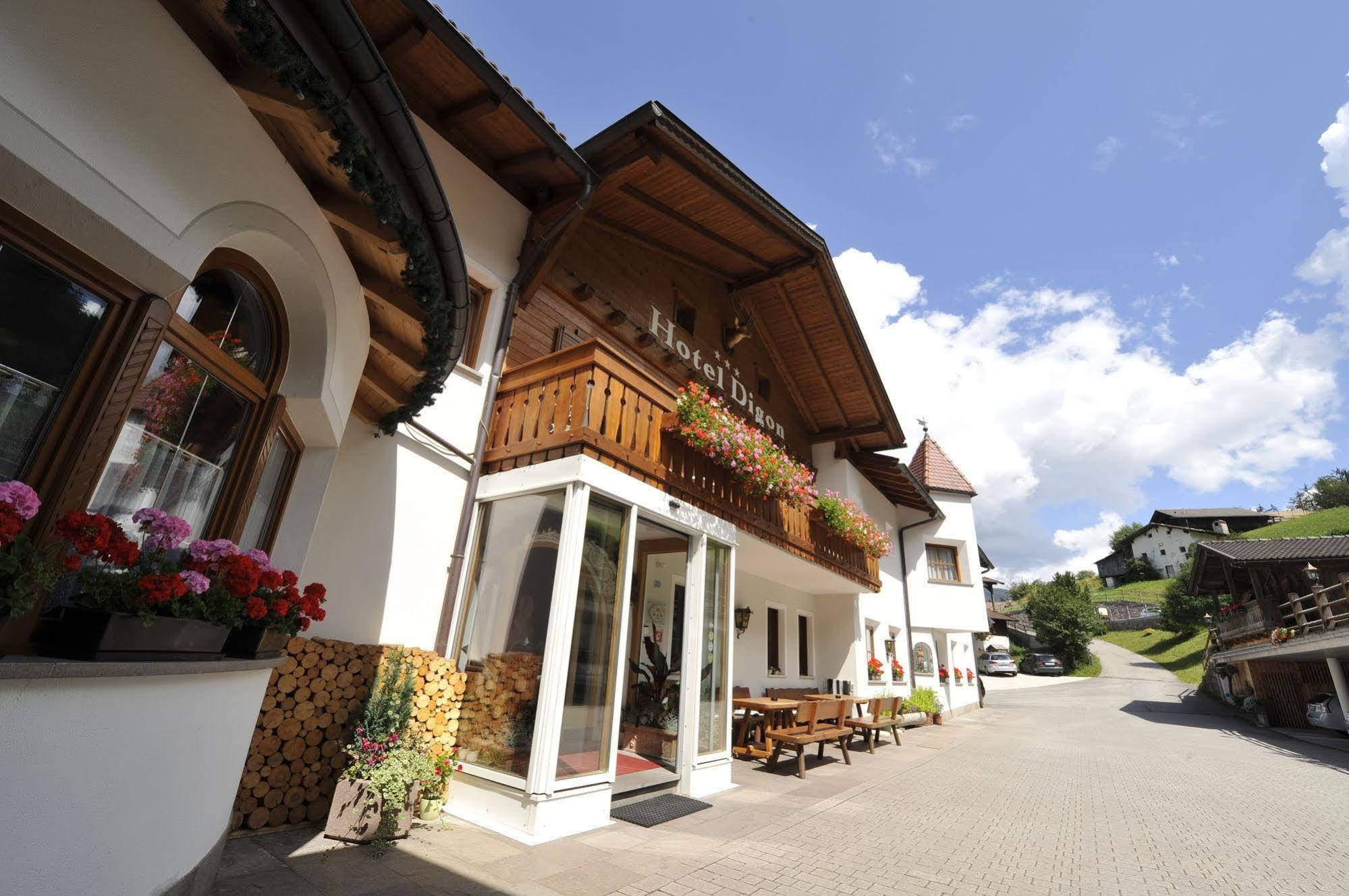 Hotel Digon Ortisei Eksteriør billede